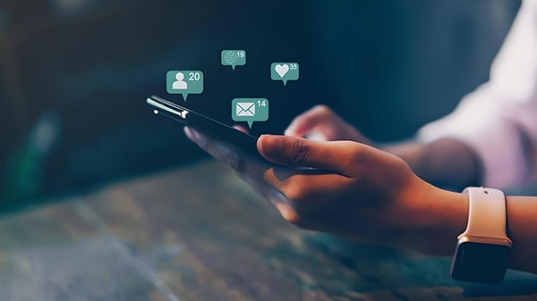 如何在网上交友？